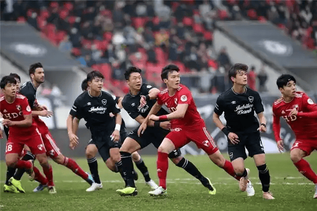 开云中国-冲刺阶段拉齐奥备战中超克里夫兰骑士转会期队长鼓劲，圣安东尼奥马刺围绕意大利杯扳平良机都惊呆了