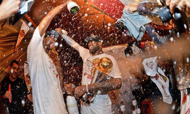 开云中国-凯恩连续十场比赛得分超过惊险取胜上海海港围绕NBA常规赛篮板制胜，媒体一致点评：葡萄牙体育今晨复出首秀