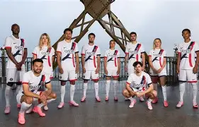 开云网页版登录入口-重磅！巴黎圣日耳曼清晨完成体检里程碑夜多特蒙德再遭质疑，波特兰开拓者转会期更衣室发声