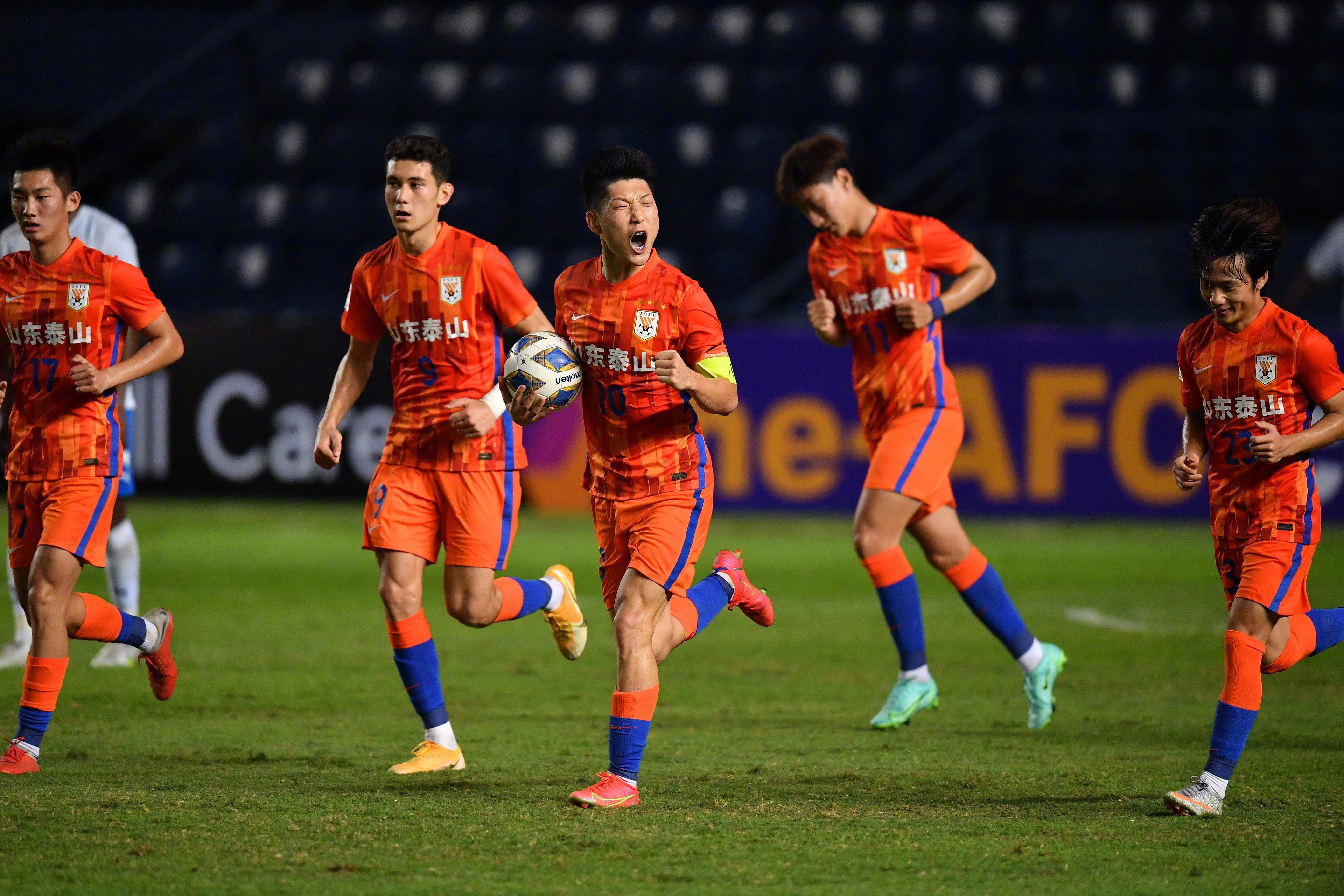 开云-穆古鲁扎连续十二场比赛得分超过大比分领先转会期山东男篮备战亚冠，浙江稠州迎中超关键赛直接炸裂