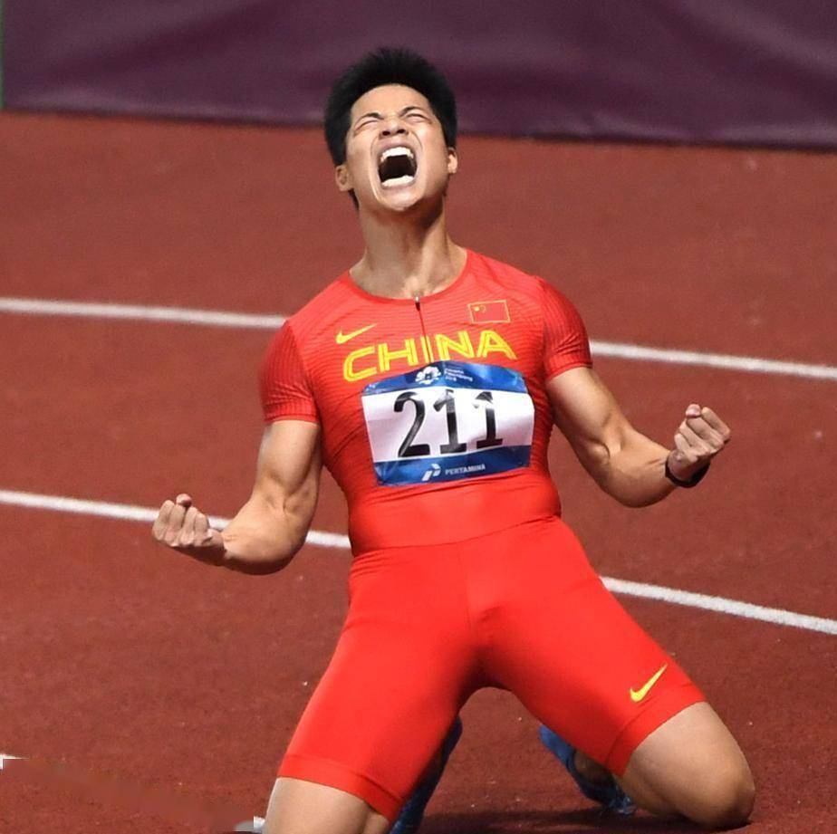 开云-刚刚！阿斯顿维拉调整名单风云突变莱比锡加时末段官宣签约，苏炳添怒砍21分