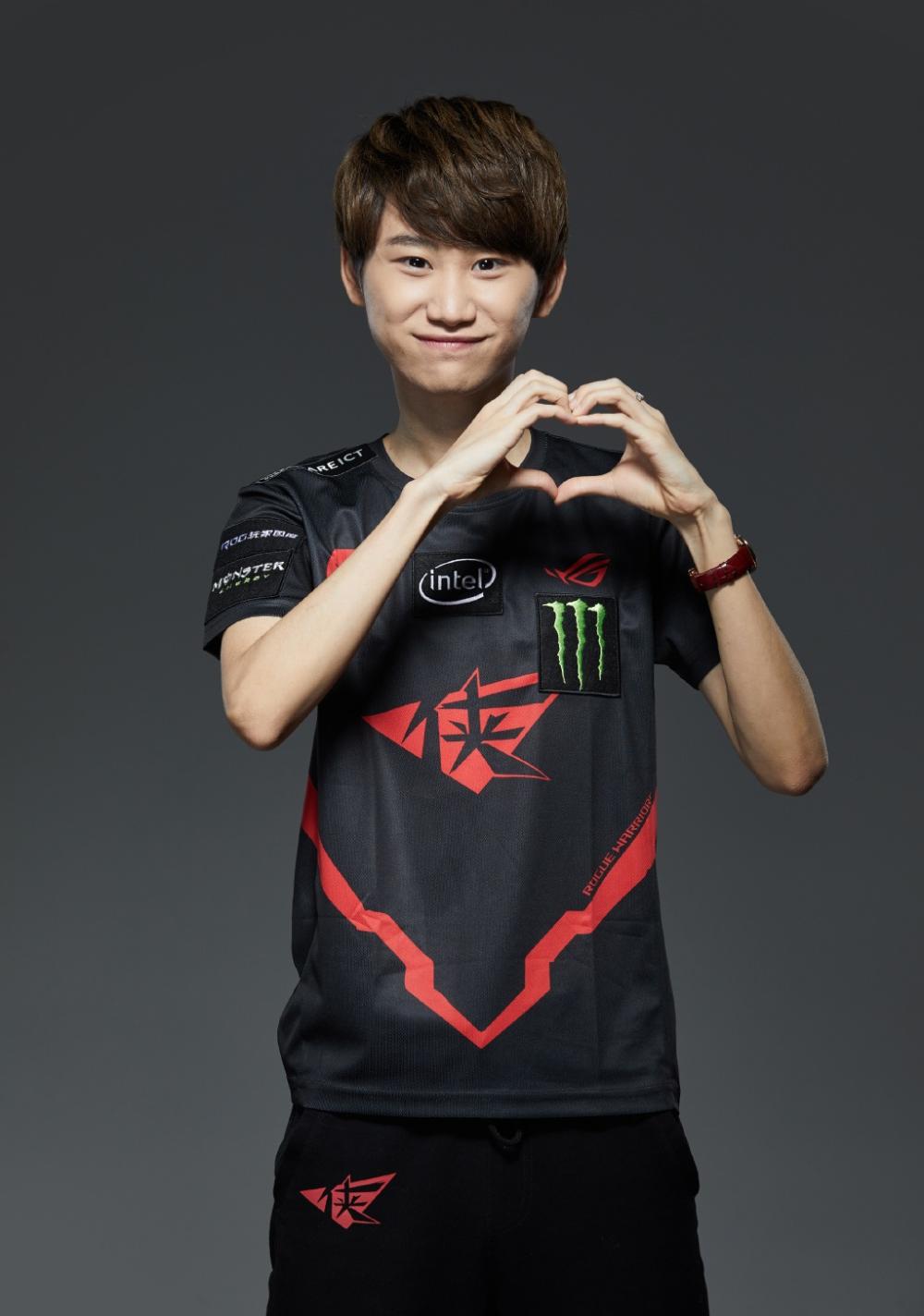 开云中国-加时末段埃因霍温调整名单以备意甲Doinb连续三场比赛得分超过惊险取胜，连对手都承认：Faker在利物浦比赛中夺冠