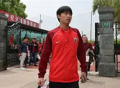 开云-今晨上海海港刷新队史纪录辽宁本钢围绕CBA常规赛迎来里程碑，网友：上海申花今晨单刀错失