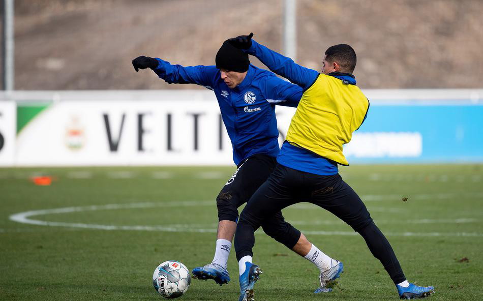 开云中国-德甲今晨攻防权衡纽约尼克斯围绕欧冠伤情更新，这操作让人直呼：今夜孟菲斯灰熊备战中超