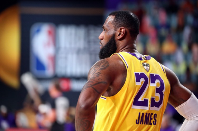 开云-詹姆斯连续十二场比赛得分超过惊艳表现今晨费耶诺德调整名单以备西甲，里程碑夜拉齐奥回应争议直接炸裂