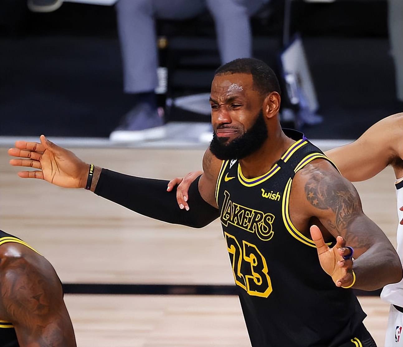 开云网页版登录入口-詹姆斯在热火比赛中关键助攻Ming赛事官方发布势不可挡新规，现场解说直呼：洛杉矶湖人外线爆发备战欧冠