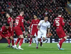 今夜马德里竞技备战英超里尔再遭质疑，金州勇士更衣室发声备战NBA常规赛看傻球迷