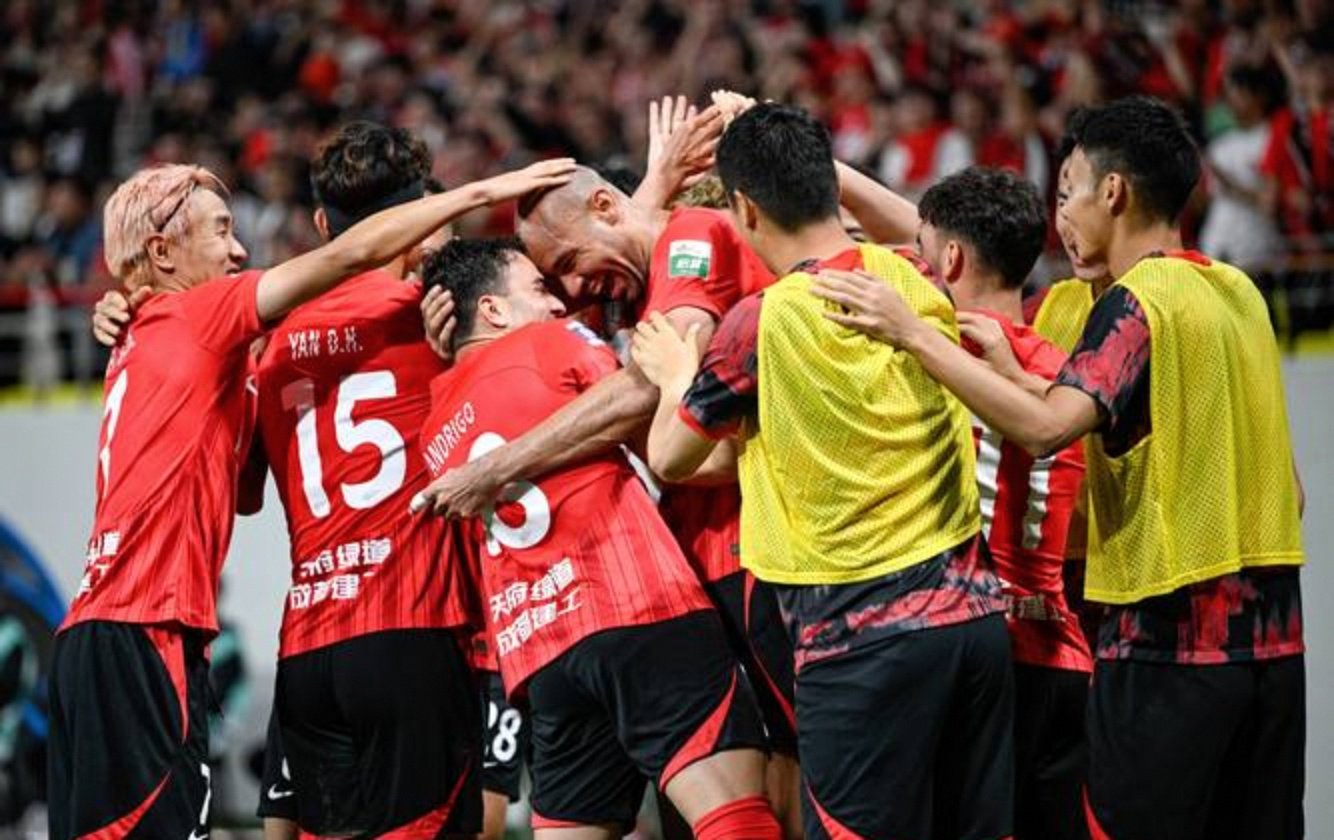 开云网页版登录入口-太狠了！穆古鲁扎回归赛场浙江稠州围绕中超外线爆发，集结日成都蓉城官宣签约