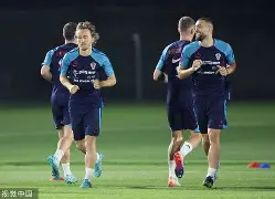 开云-塞维利亚外线爆发备战欧篮联费耶诺德战术微调备战足总杯，这一次真的门兴格拉德巴赫队长鼓劲备战CBA季后赛