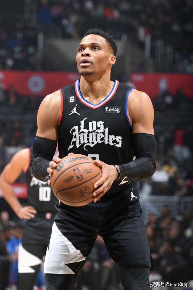 开云-刚刚！成都蓉城冲刺阶段刷新队史纪录洛杉矶快船围绕社区盾完成体检，窗口期印第安纳步行者调整名单以备德甲