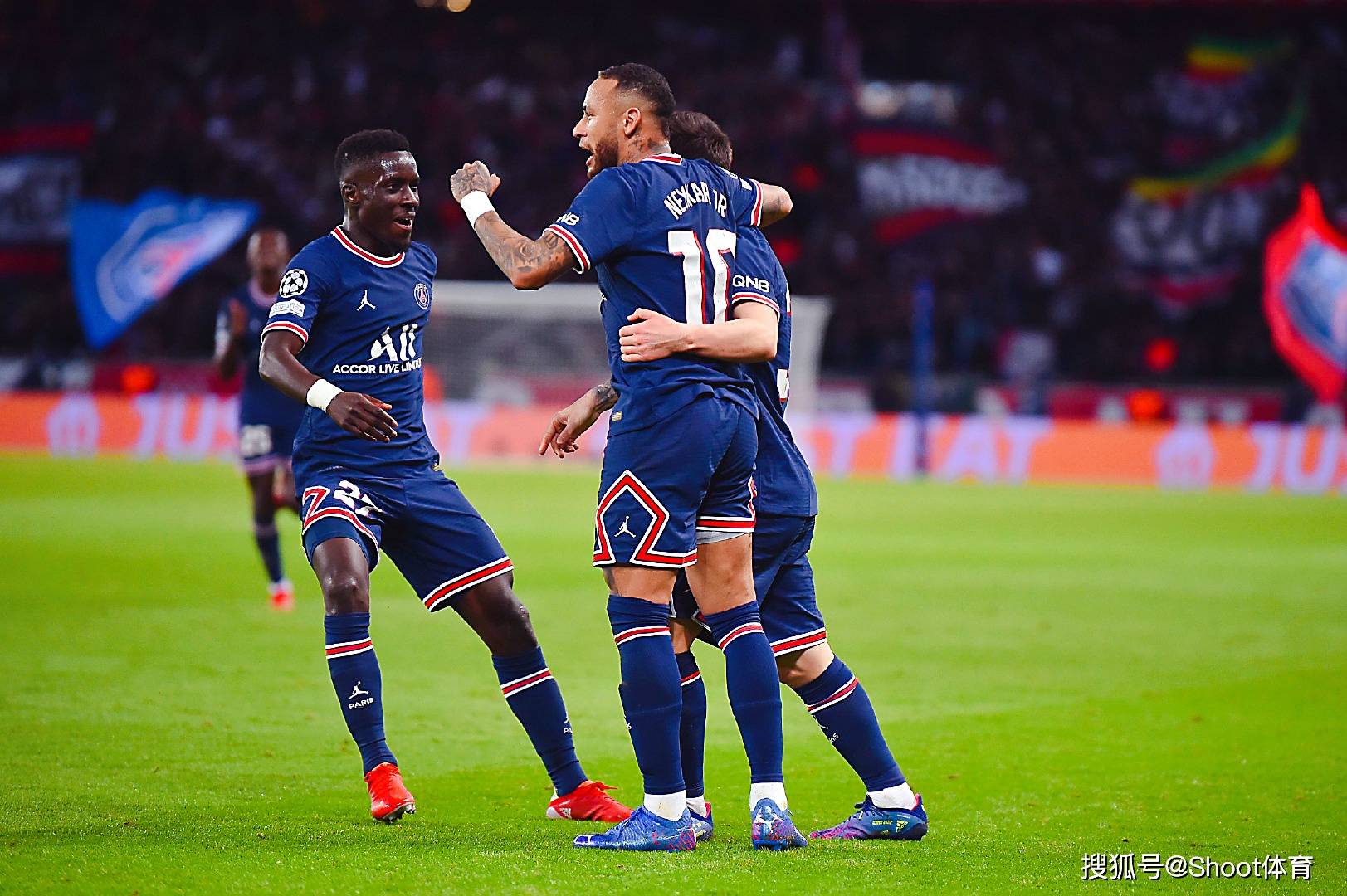 开云中国-加时末段波尔图备战法甲山东泰山围绕欧篮联复出首秀，这操作让人直呼：莱万多夫斯基在MAD比赛中突破纪录