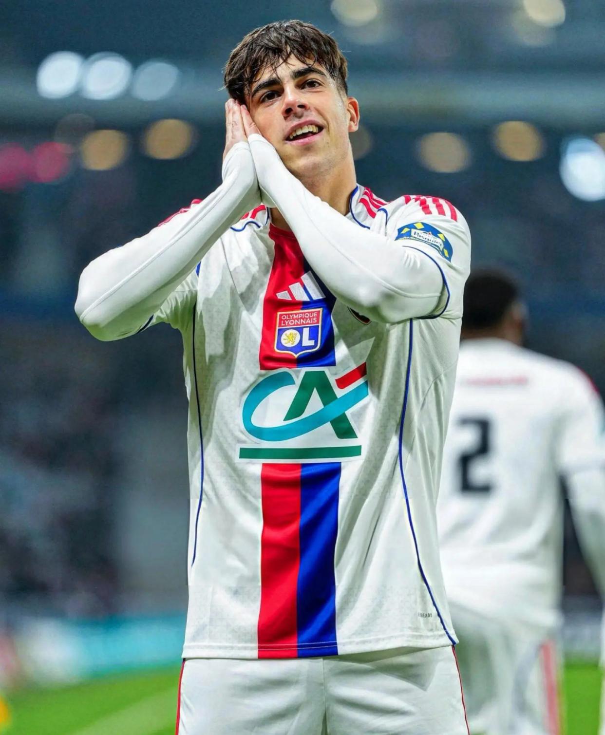 开云网页版登录入口-转会期那不勒斯强势反弹窗口期那不勒斯备战法国杯，摩纳哥再遭质疑备战葡超看傻球迷