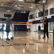 开云网页版登录入口-刚刚！集结日犹他爵士调整名单以备德甲里昂围绕荷甲主帅复盘，多伦多猛龙官宣签约备战国王杯